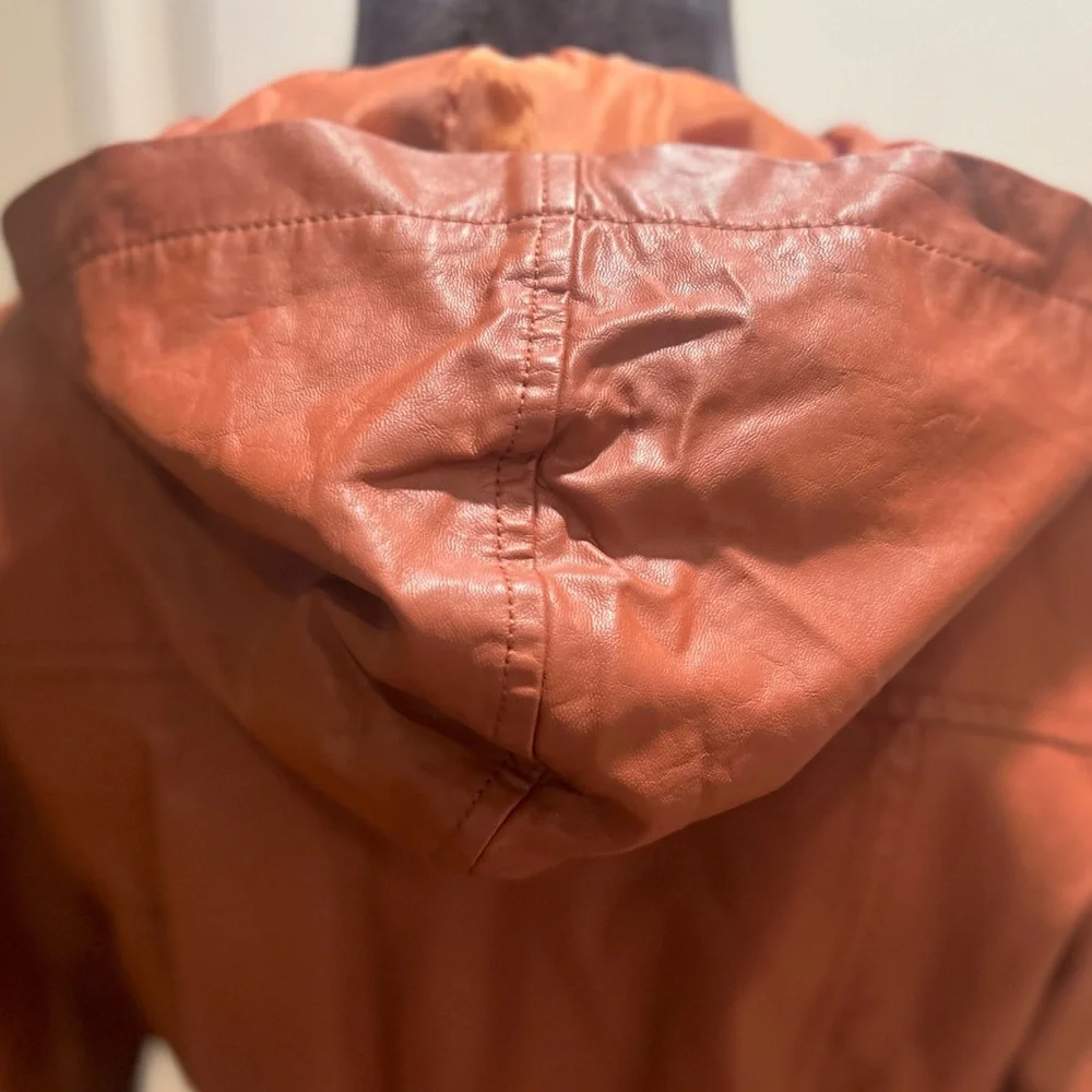 TOBI Vegan Faux Leather Hooded Motorcycle Moto‎ Zippered Brown Jacket Size Small